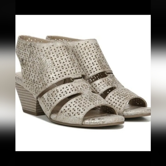 SOUL Naturalizer Dez sandal - size 10M - silver/gold - Picture 2 of 9